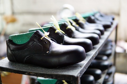 โรงงานผู้ผลิตรองเท้าเซฟตี้